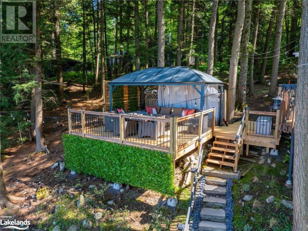 13 Shady Lane, Otter Lake