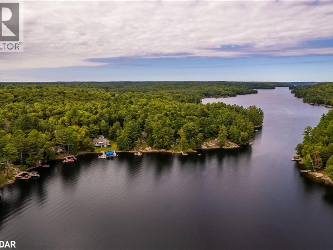 1043 FORTUNES Trail, 
