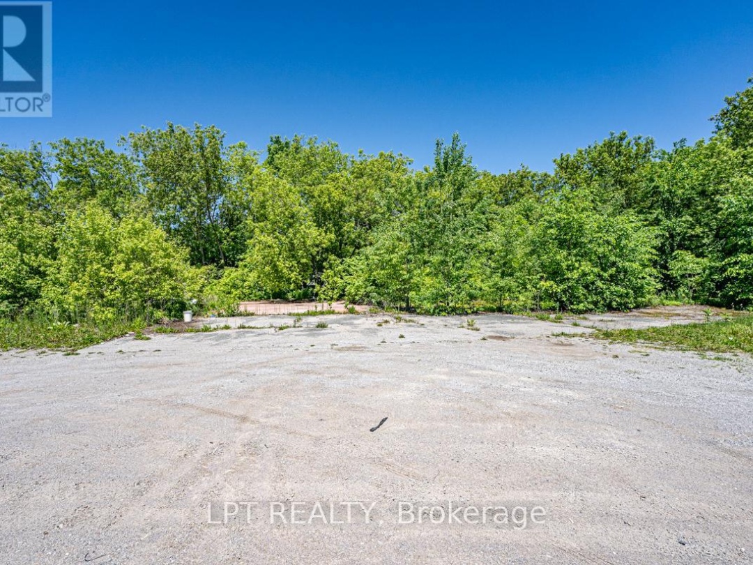 232 MAIN STREET, Kawartha Lakes (Bobcaygeon)