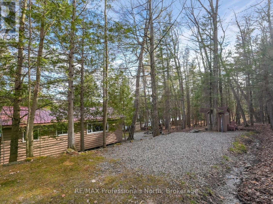1107 PLUTO TRAIL, Boyne Lake