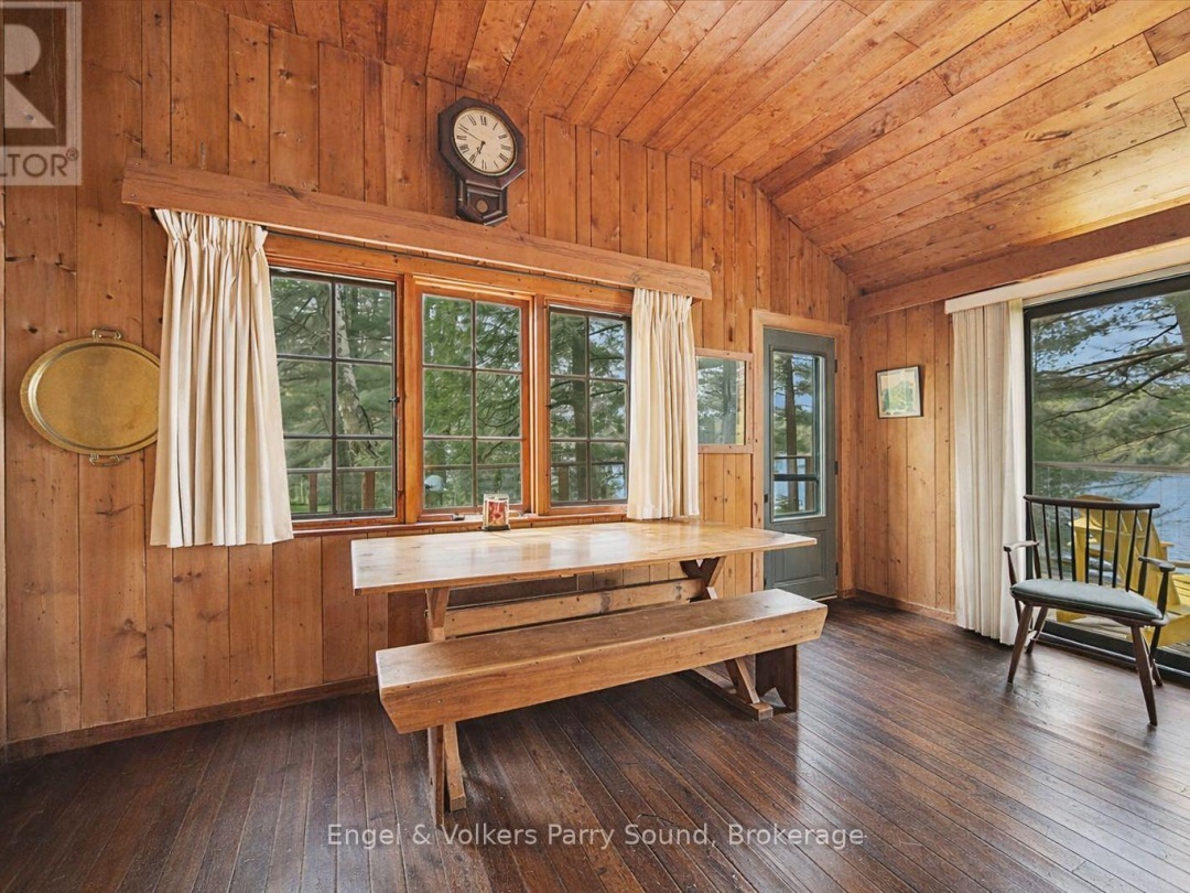 53 BIRDWOOD LANE, Harris Lake