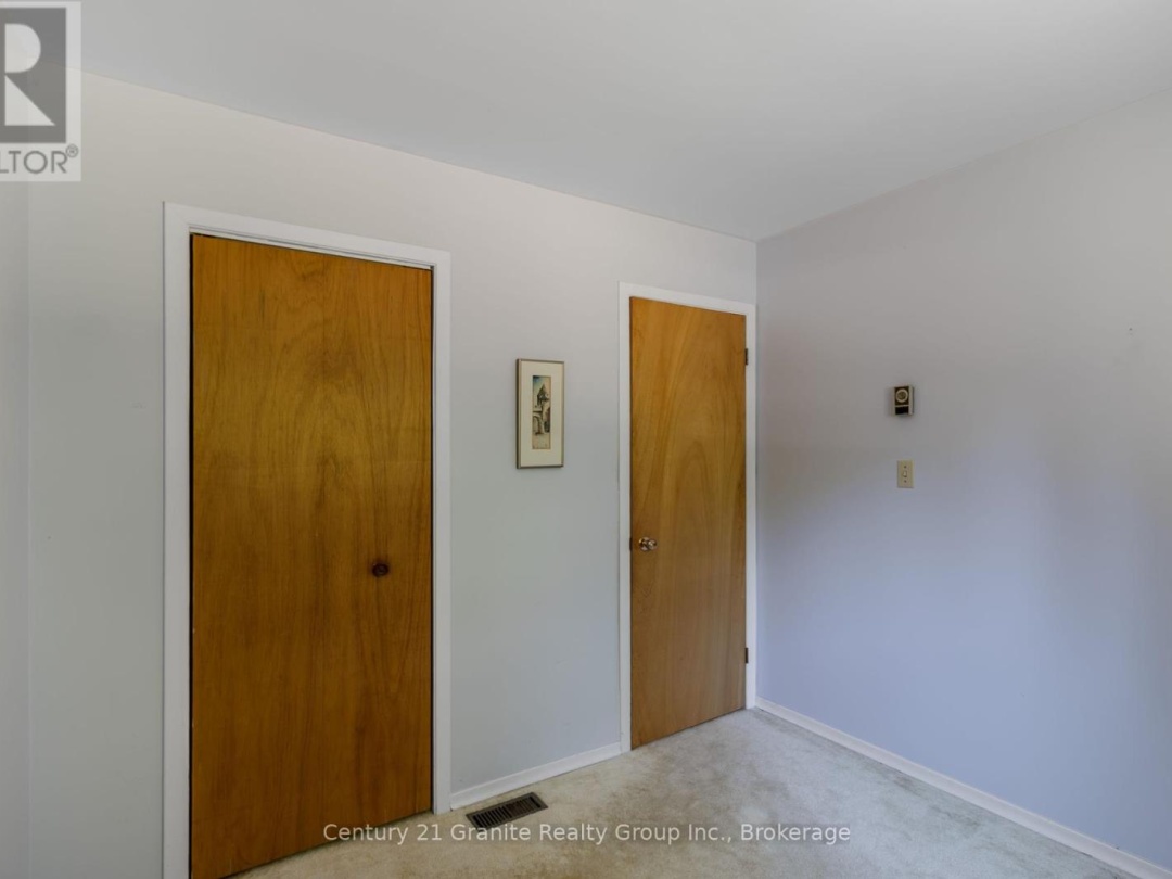 733 BOBCAYGEON ROAD, 