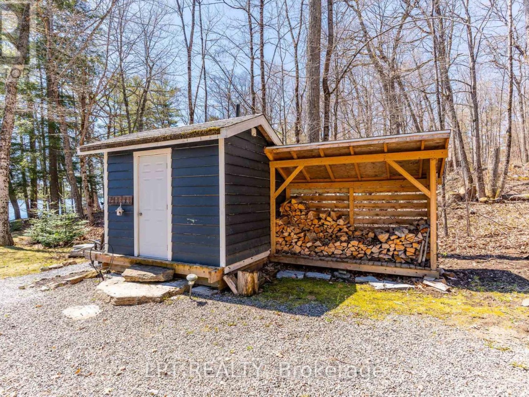 1369 HIPKISS DRIVE, Haliburton Lake