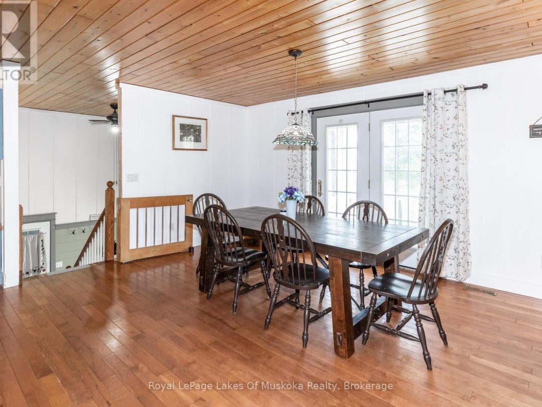 1185 MIRIAM DRIVE, Bracebridge (Oakley)