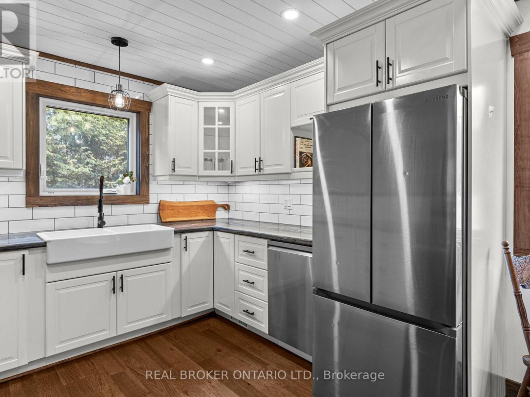 1401 NORTH SHORE ROAD, Algonquin Highlands (Stanhope)