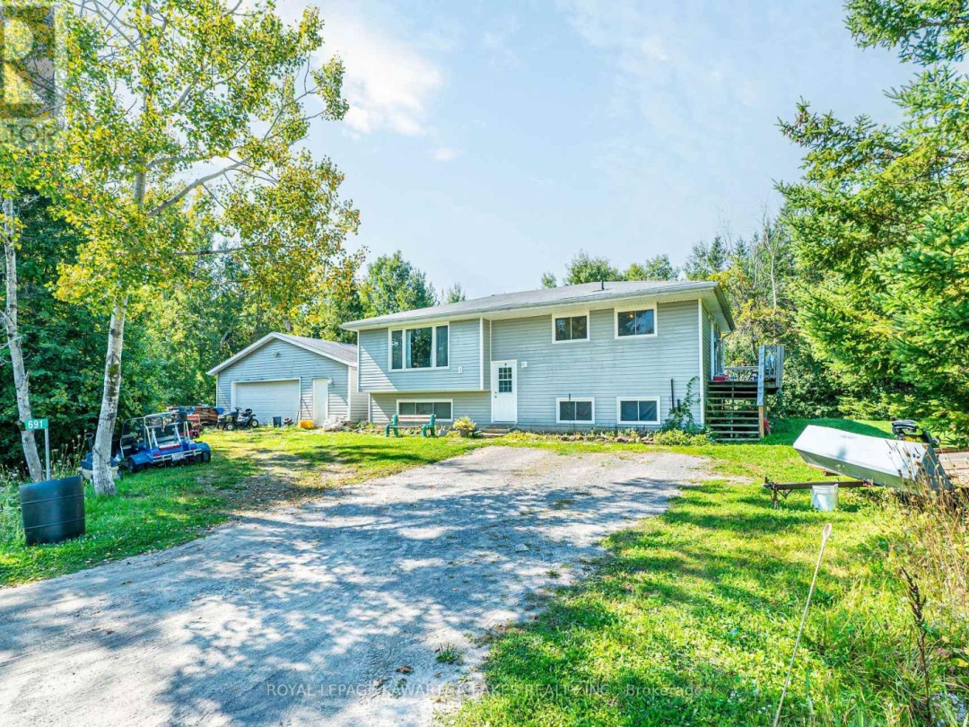 691 Cedar Glen Road, Kawartha Lakes