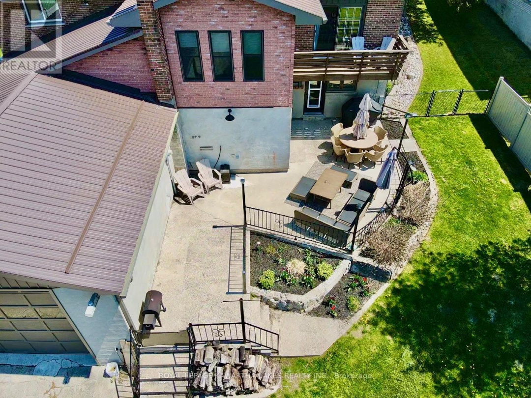 674 OSBORNE STREET, 