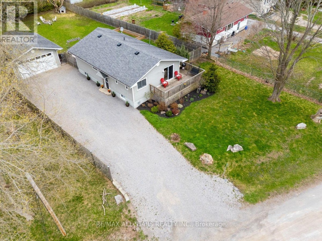 32 Newman Road, Kawartha Lakes (Mariposa)