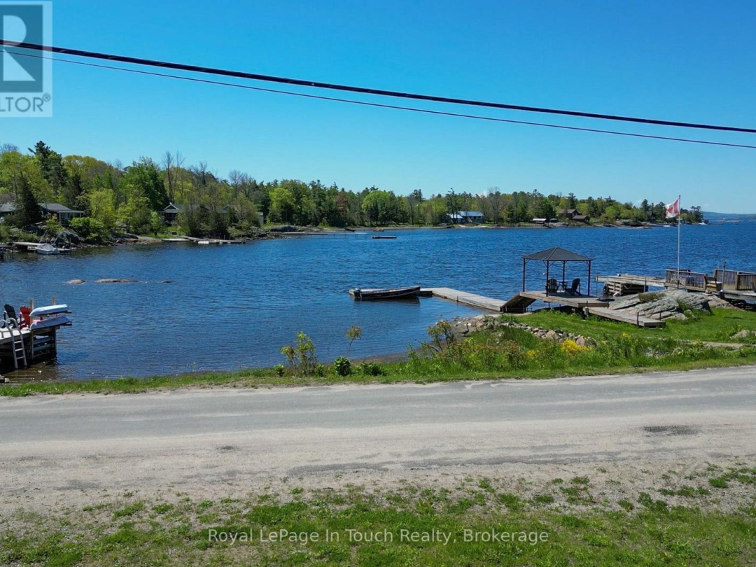 26 MACEY BAY ROAD, Georgian Bay