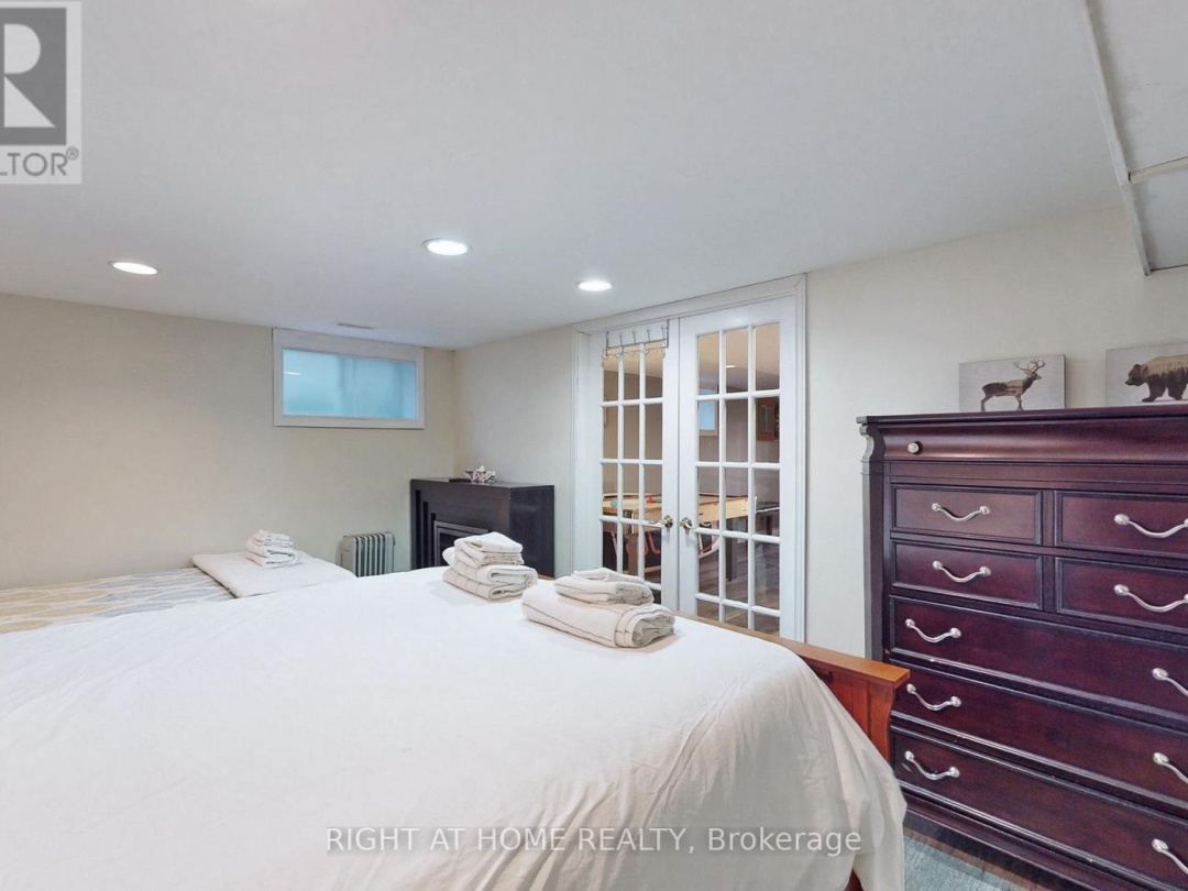 62 ANTIQUARY ROAD, Canal Lake