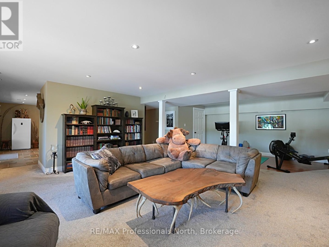 1111 JONES ROAD, Kushog Lake