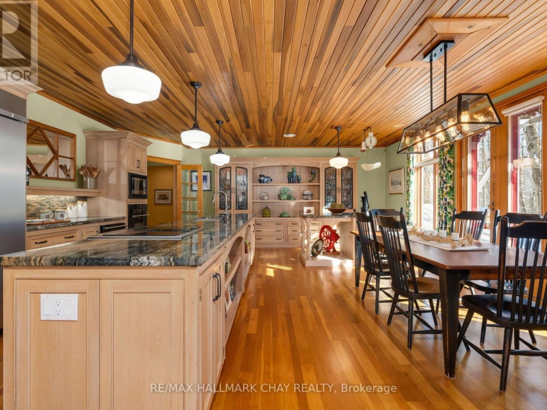 3778 VASEY ROAD, Tay
