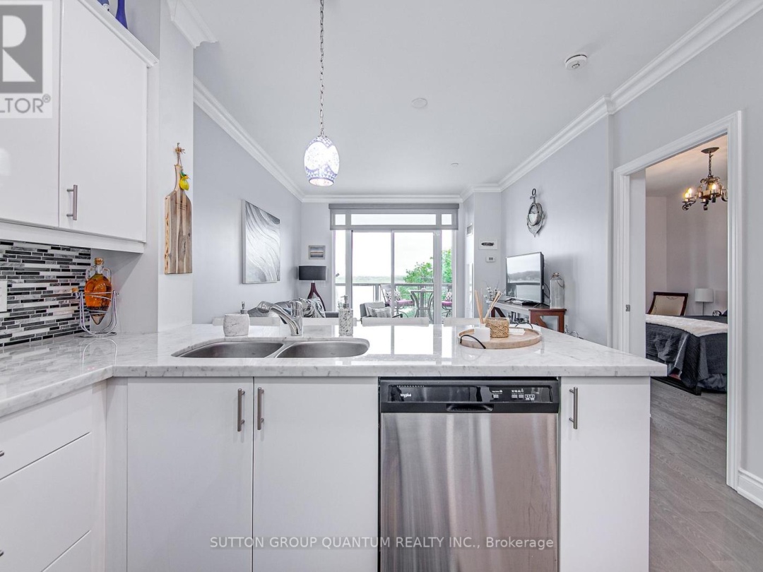 301 90 Orchard Point Road, Orillia