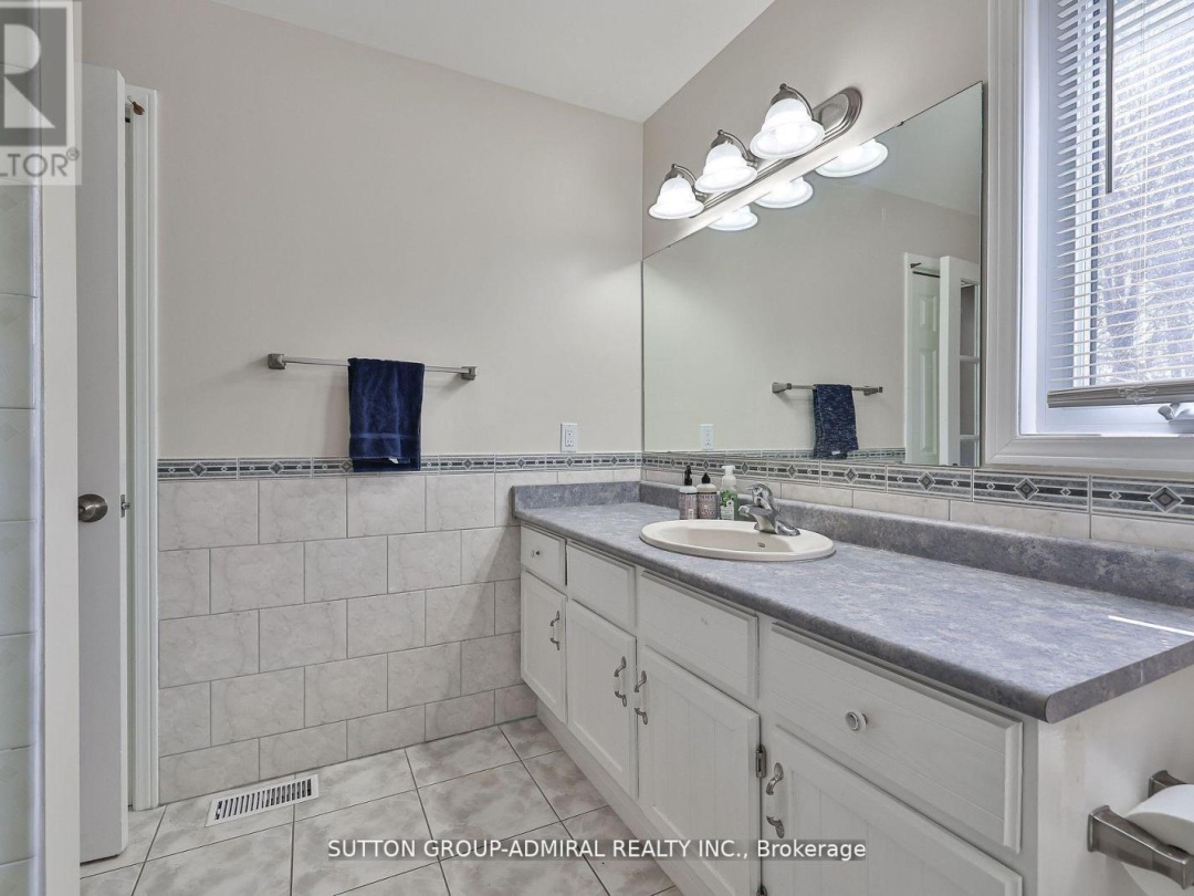 182 BAYSHORE DRIVE, Barnstable Bay