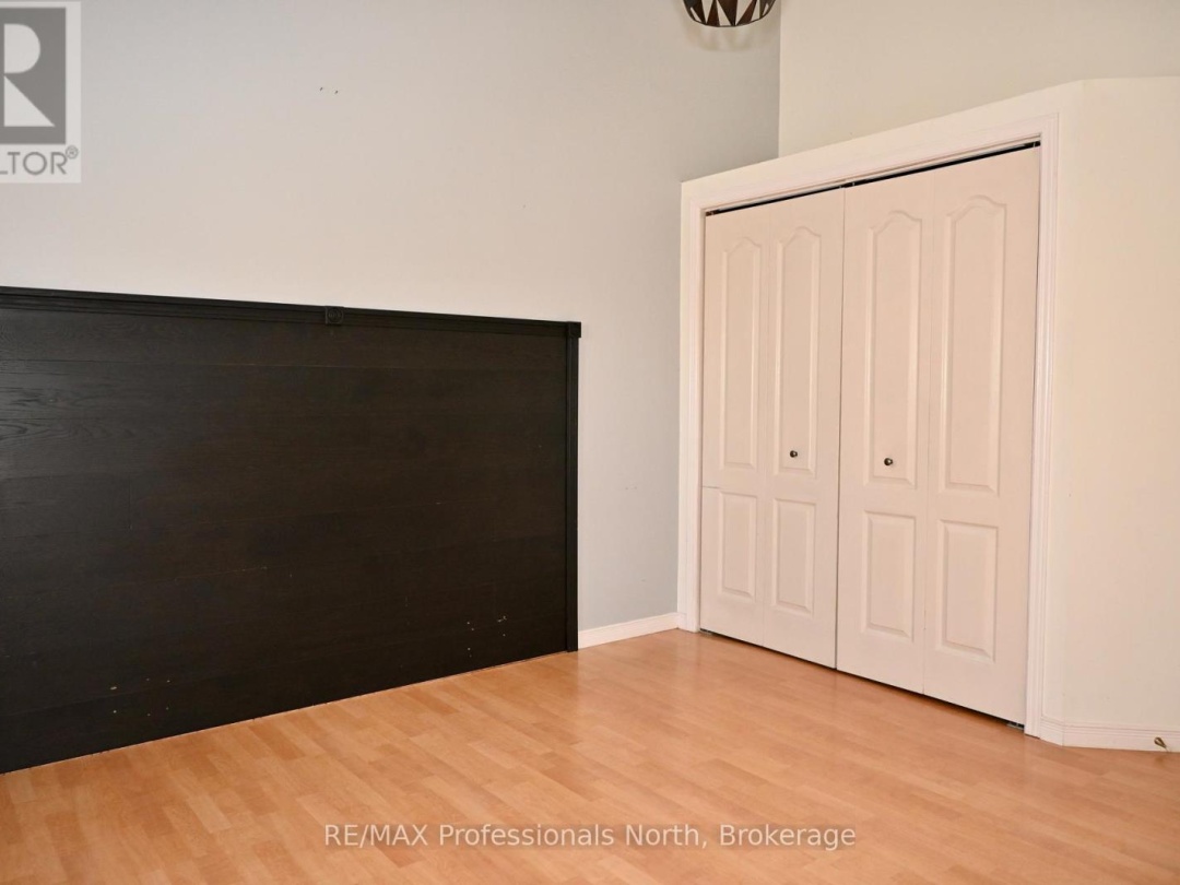 351 CHUB LAKE ROAD, Huntsville (Brunel)