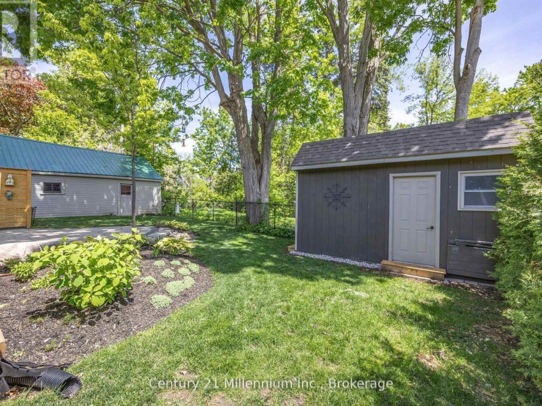 100 MATCHEDASH STREET N, 
