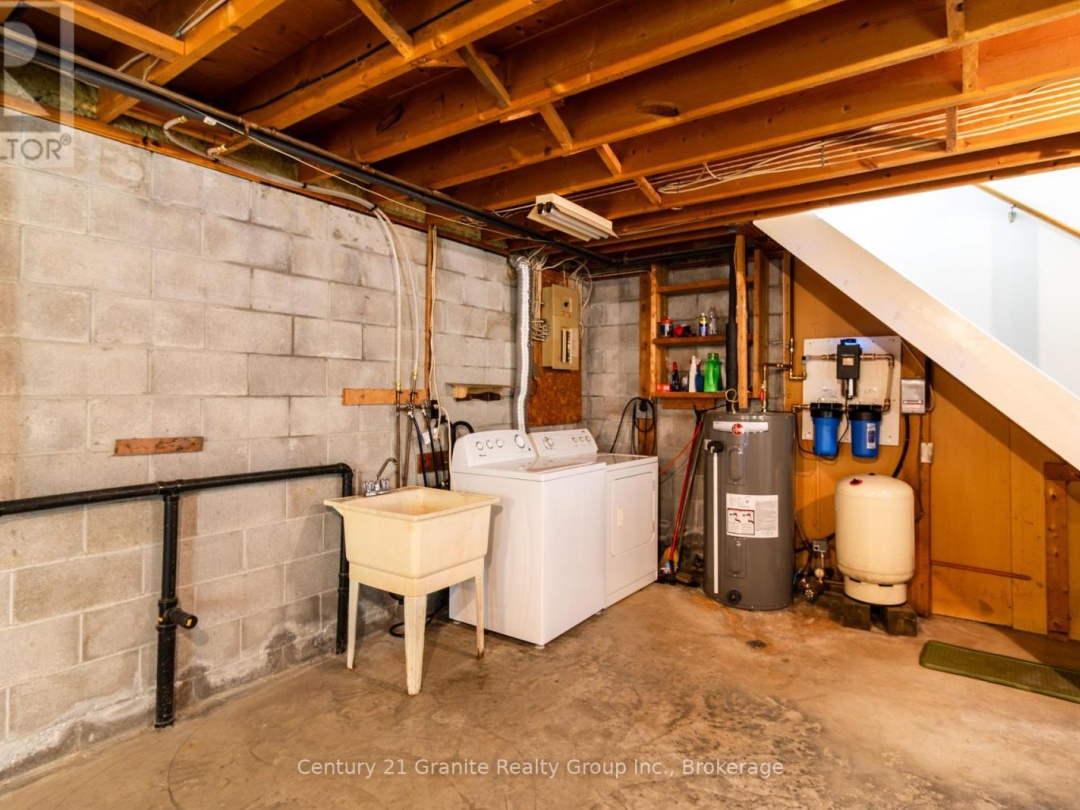 733 BOBCAYGEON ROAD, 