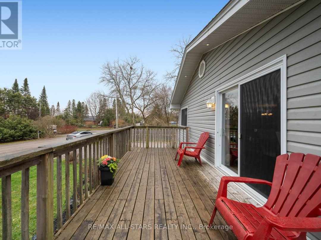 32 Newman Road, Kawartha Lakes (Mariposa)
