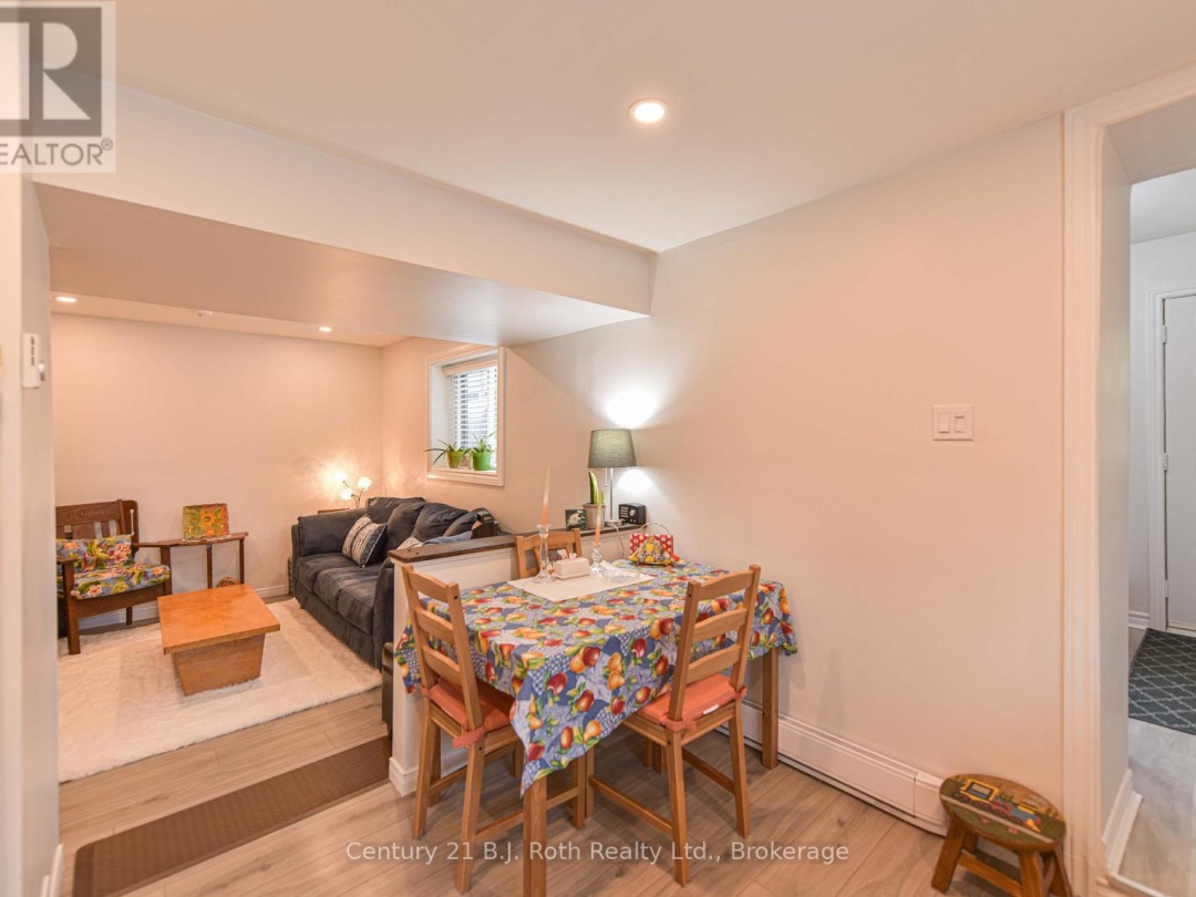 4693 DANIEL STREET, Ramara (Atherley)