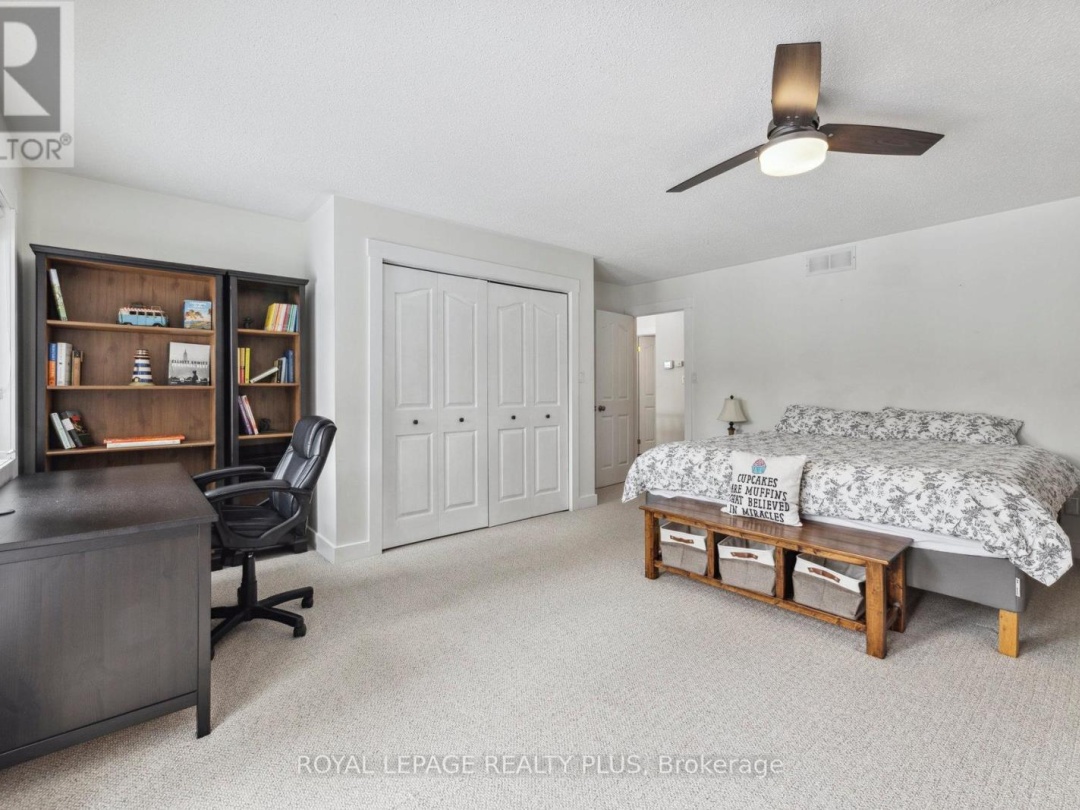 16 BLACK BEAR DRIVE, Burnt River