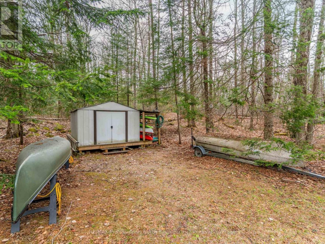 2041 GLAMOR LAKE ROAD, Highlands East (Monmouth)
