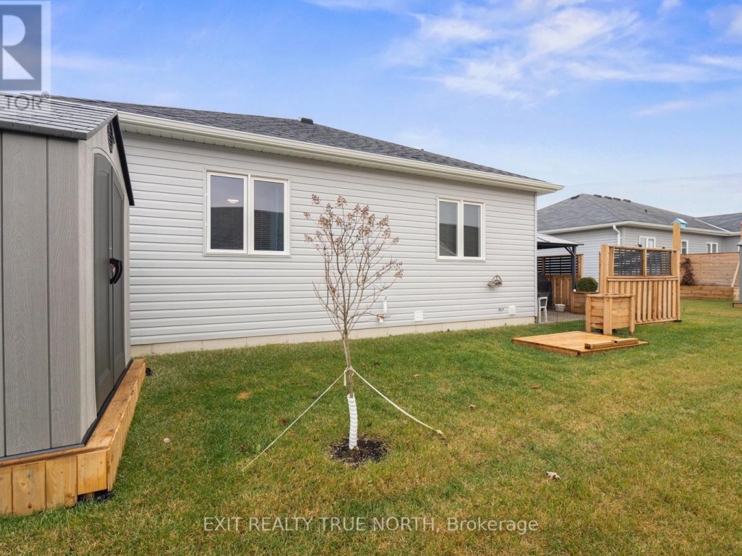 8 SINCLAIR CRESCENT, Ramara (Atherley)