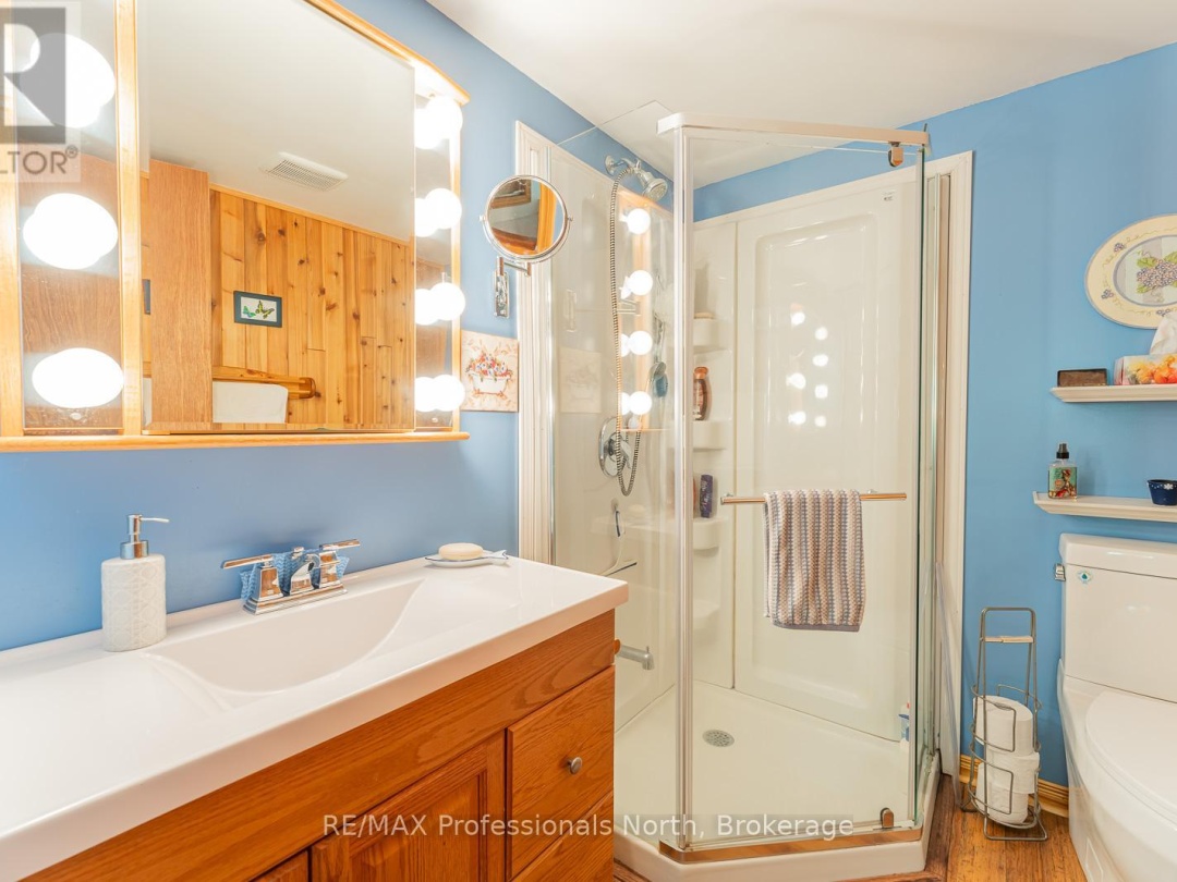 1029 LOYALIST DRIVE, 