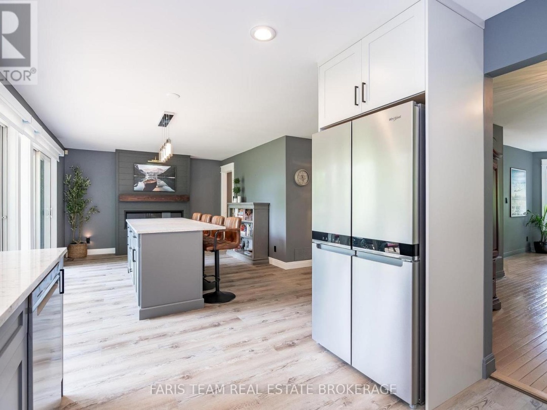 30 BOURGEOIS BEACH ROAD, Tay (Victoria Harbour)