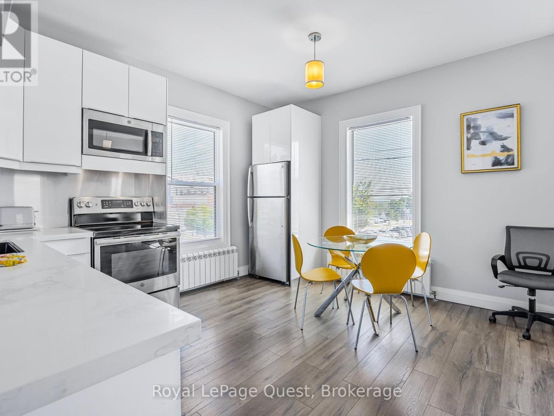 214 MISSISSAGA STREET W, 