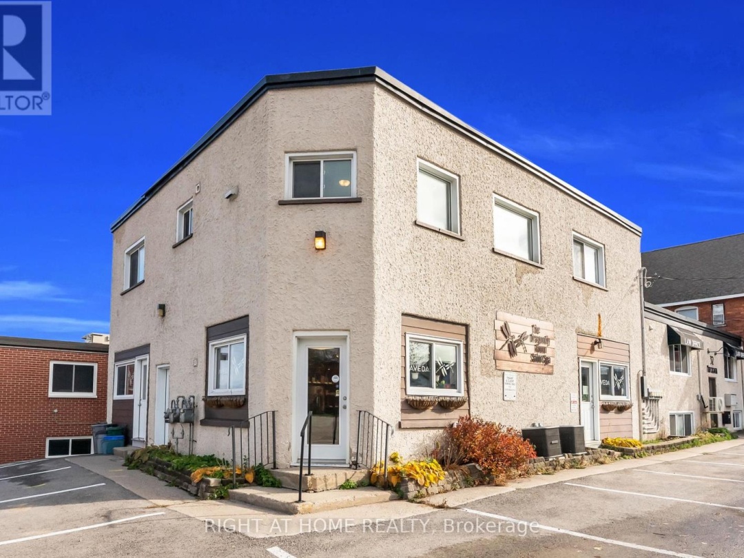 32 MATCHEDASH STREET N, 