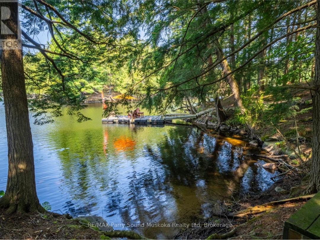 18 MEHARG DRIVE, Manitouwabing Lake