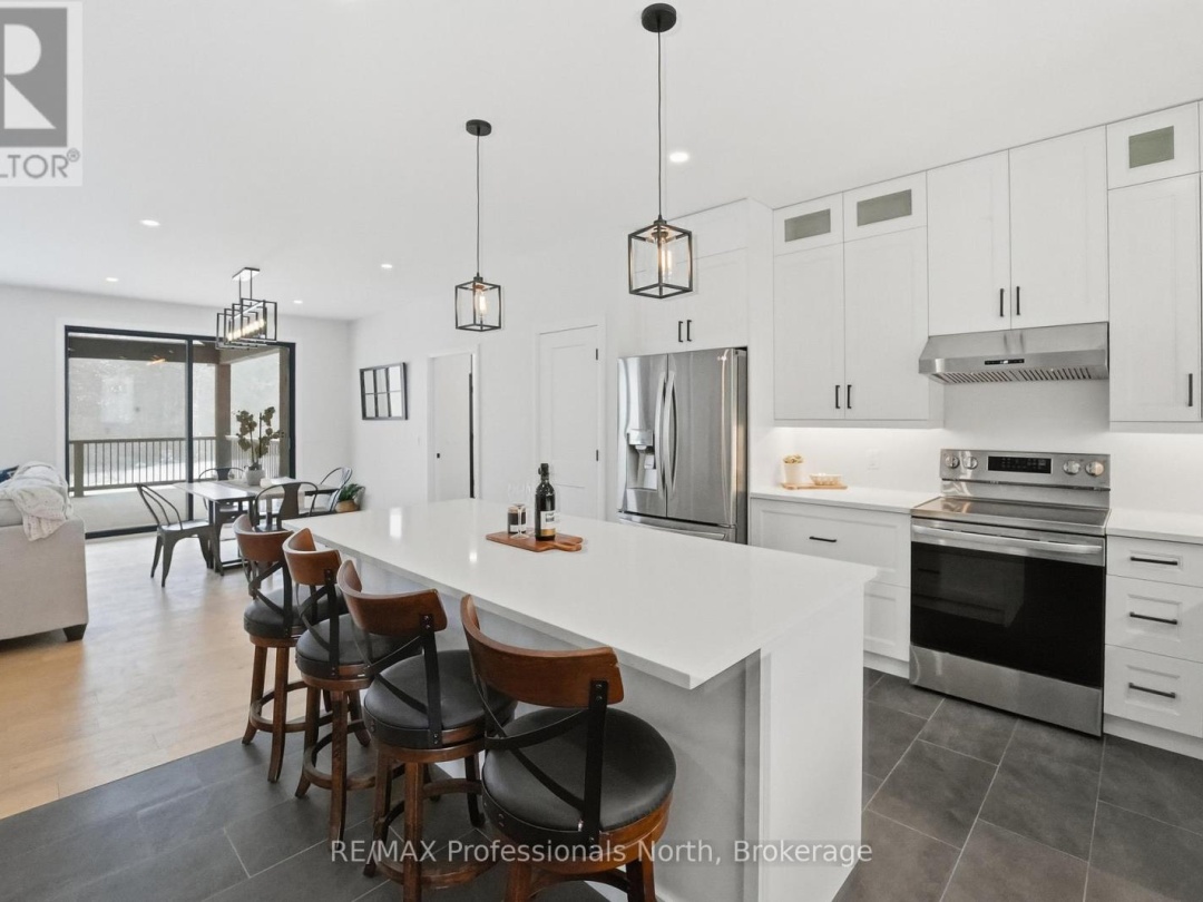 1058 PIPER GLEN ROAD, Minden Hills (Snowdon)