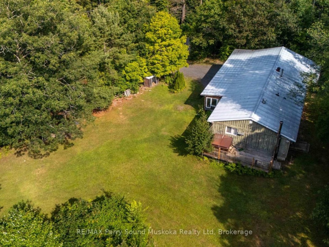 28 BLACK ROAD, Seguin