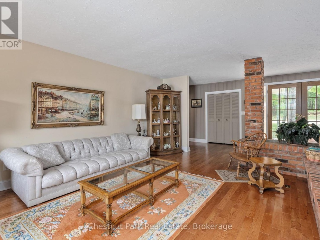 652 NORTH WASEOSA LAKE ROAD, 