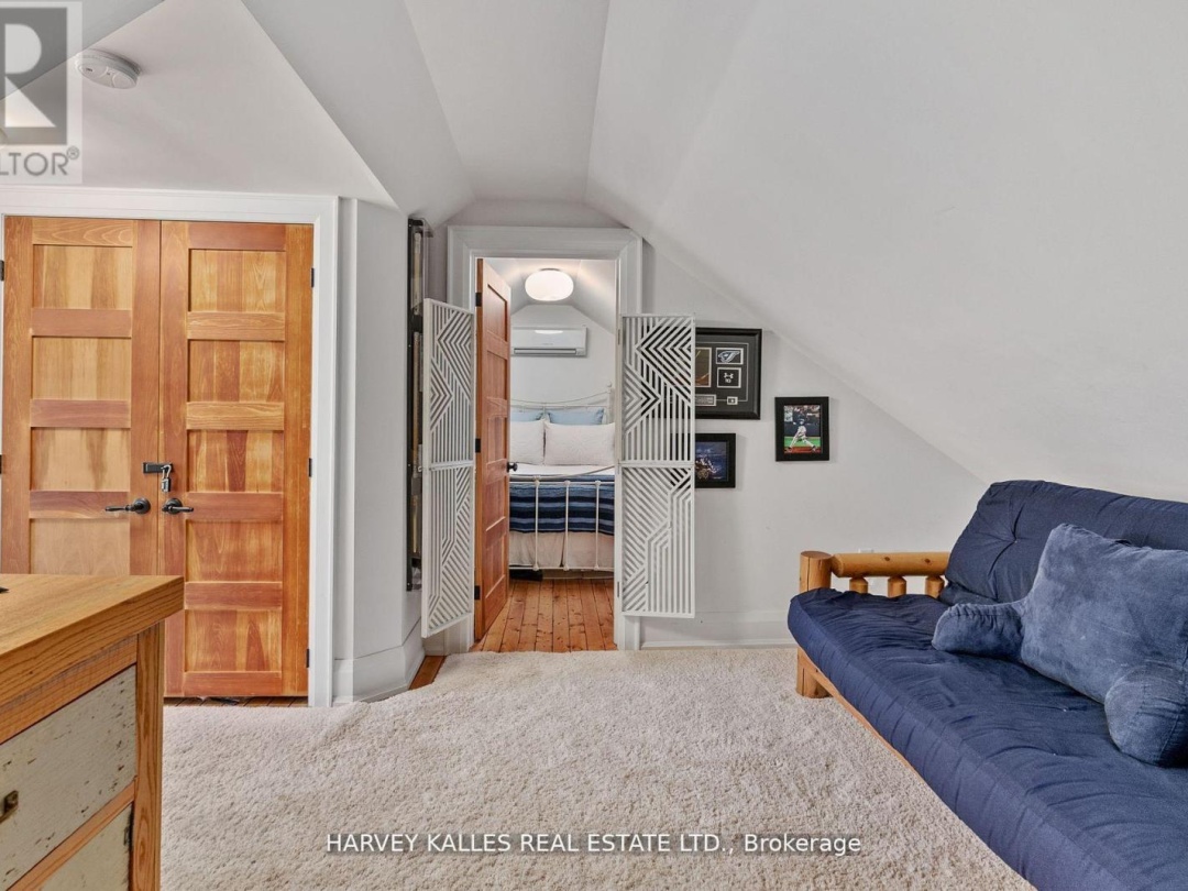 UNIT 2 - 2045 MUSKOKA RD 118W, 