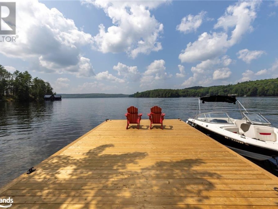 180 Bigwin Island, Lake Of Bays