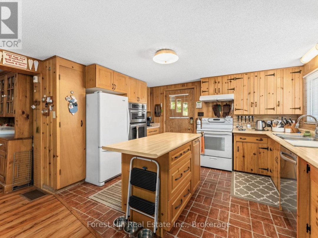 1062 PINE LAKE ROAD, Pine Lake