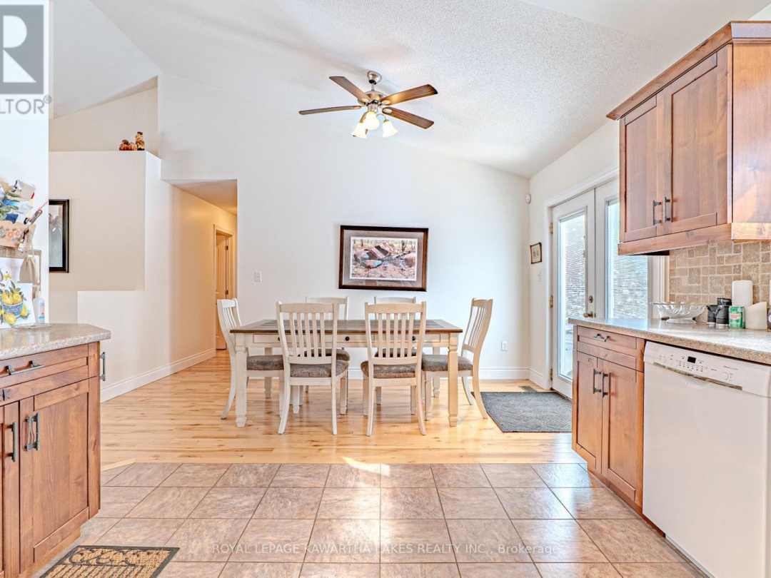 914 COUNTY RD 49, Trent Lakes