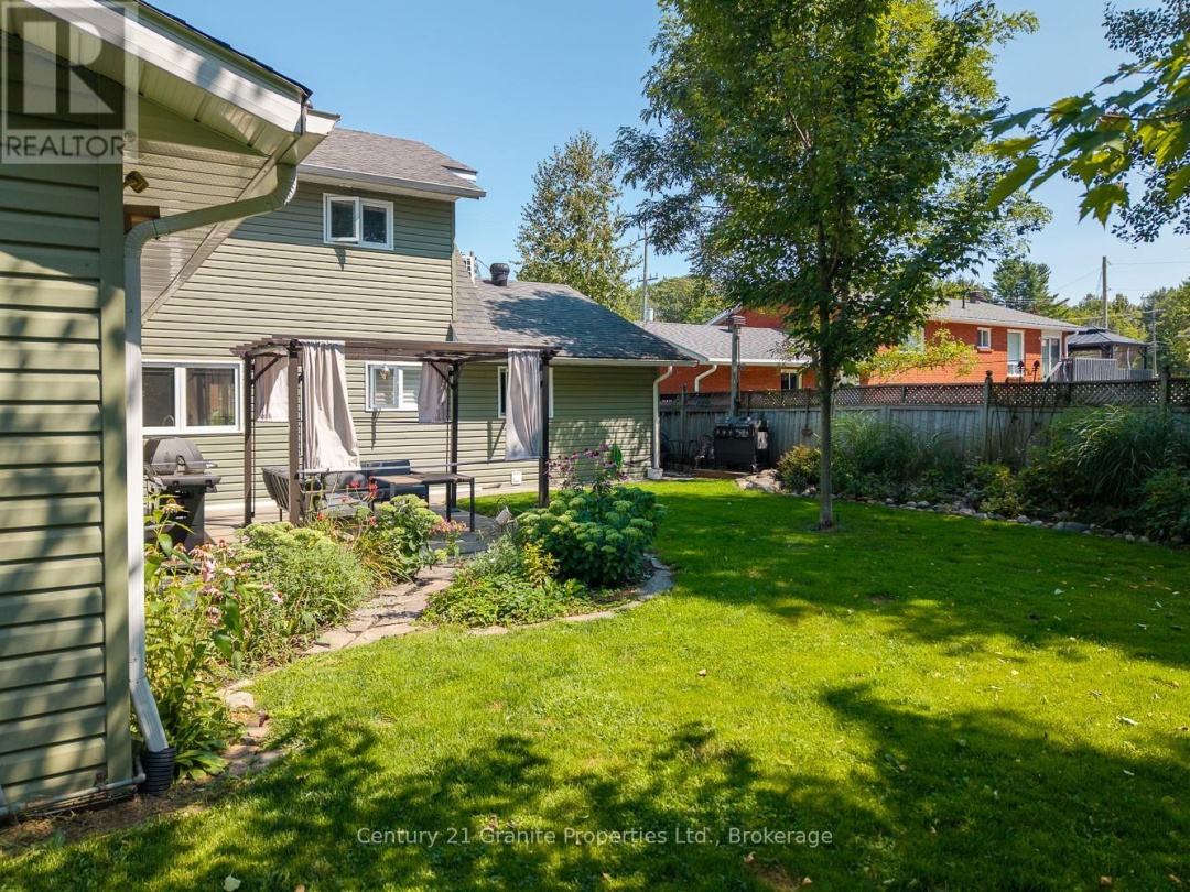 7 TUDHOPE STREET, 
