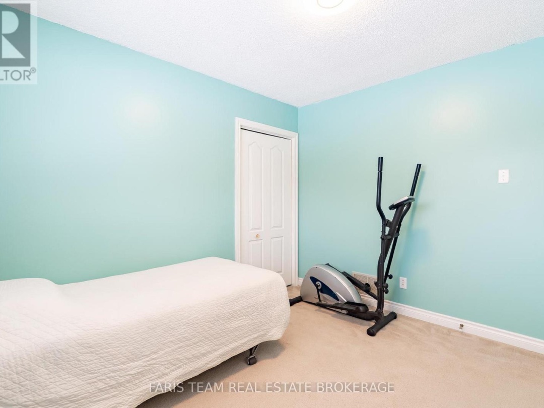 2104 NEWTON STREET, Tay