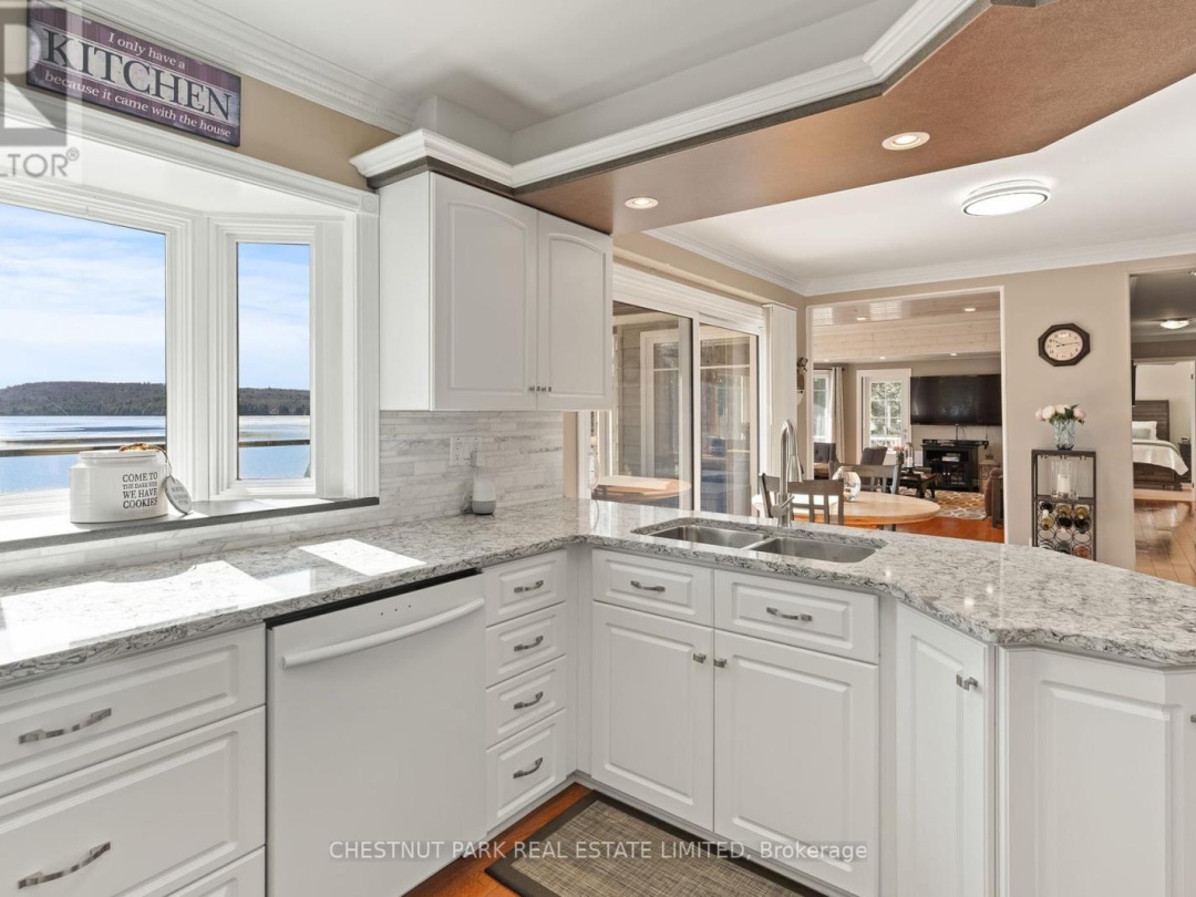 1168 CURRY ROAD, Haliburton Lake