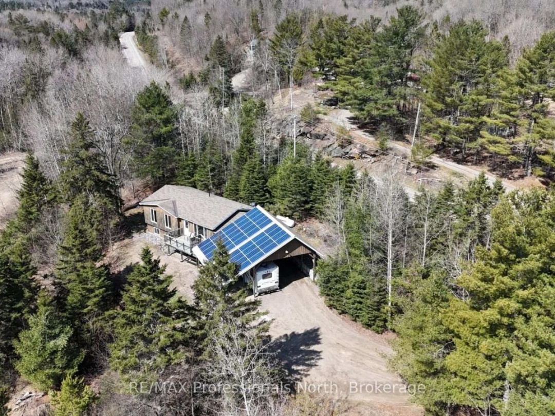 10916 HIGHWAY 503 HIGHWAY, Highlands East (Glamorgan)