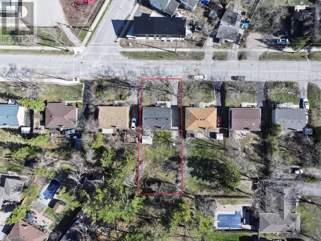 48 BRANT STREET W, 