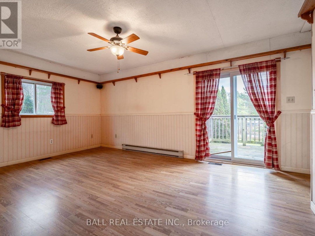 1047 DONROY ROAD, 