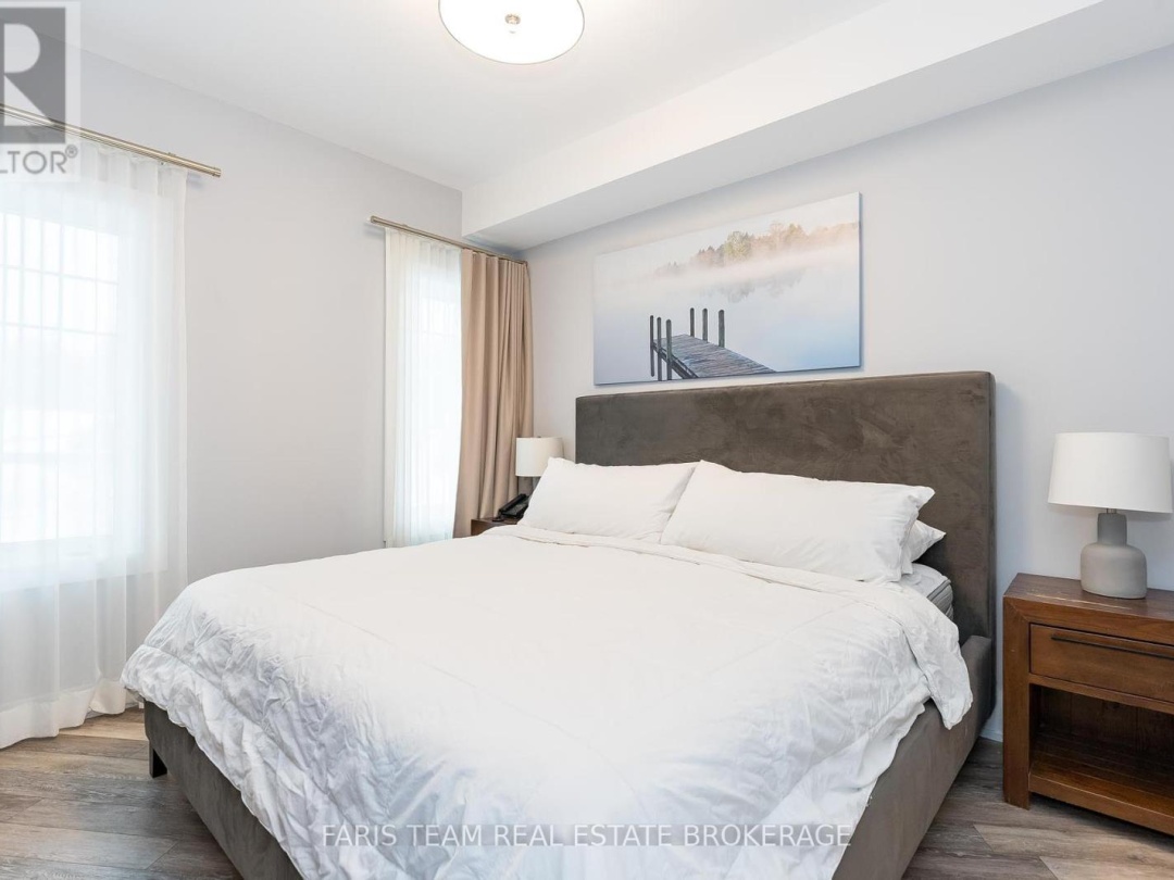218 - 25 PEN LAKE POINT ROAD, 