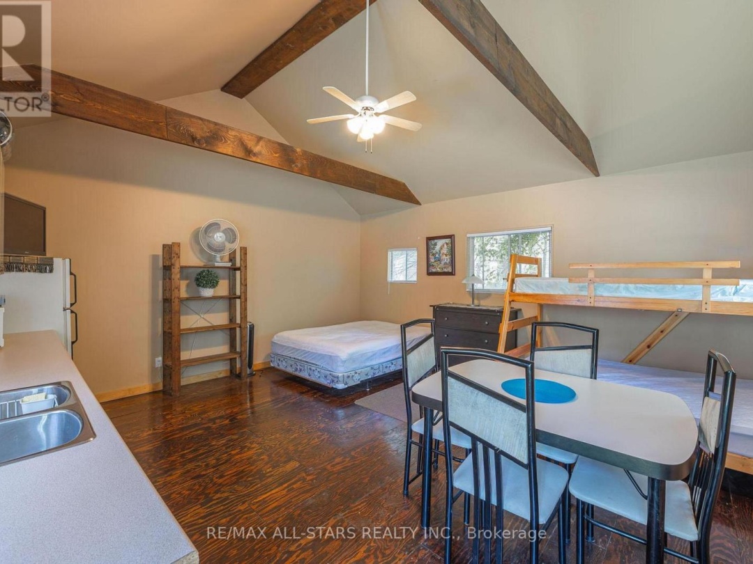 24 RELAX AVENUE, Gull River