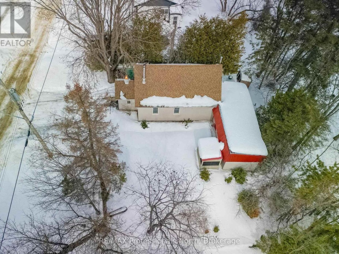 4 DICKSON STREET, Kawartha Lakes (Kinmount)