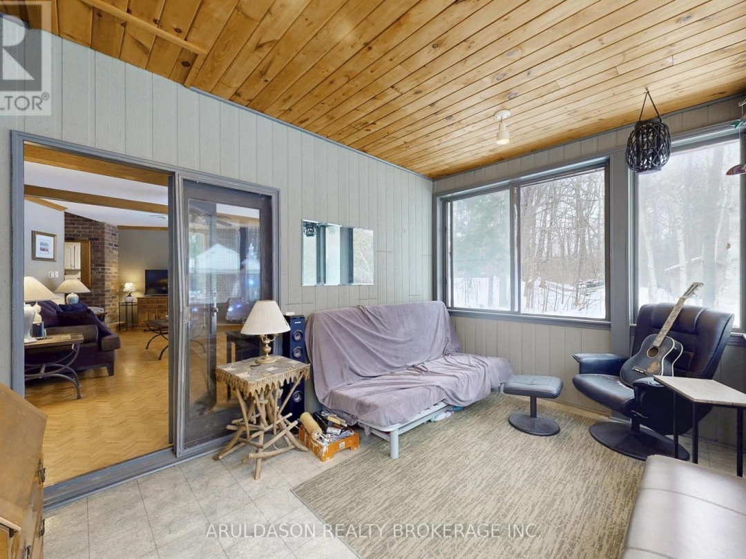 1208 BIRCHCLIFFE CRESCENT, Severn