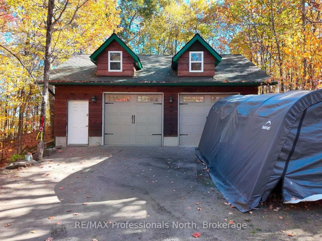1015 BLUESTONE LANE, Gull Lake