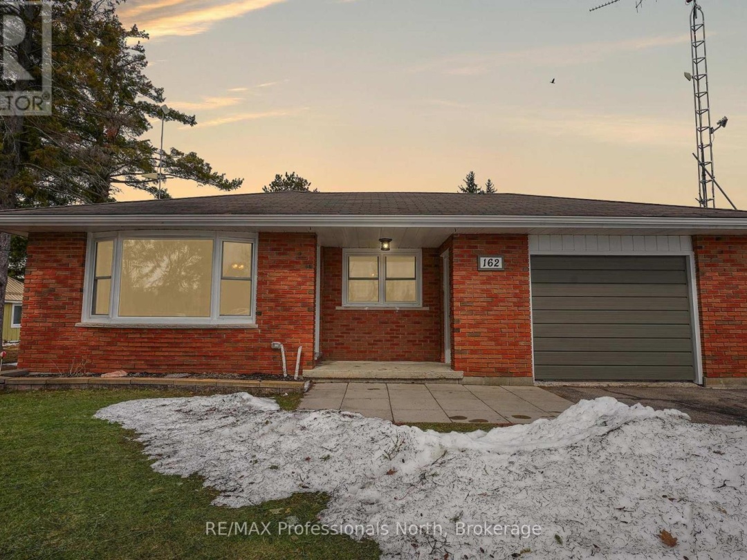 162 HILLSIDE DRIVE, Kawartha Lakes (Somerville)